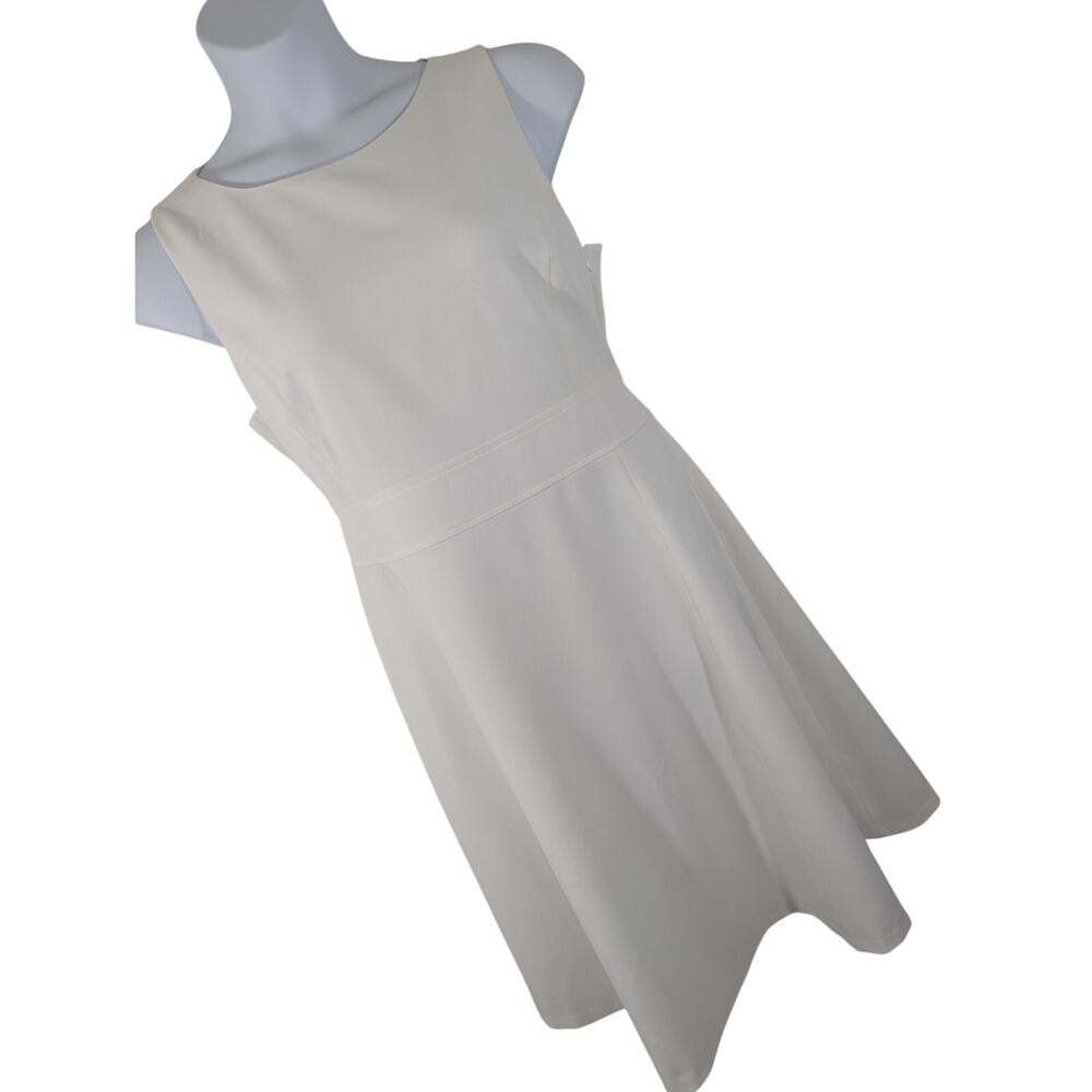 NWOT! EVAN PICONE BLACK LABEL! PURE WHITE, DELINEATED WAIST SHIFT DRESS! SZ 14